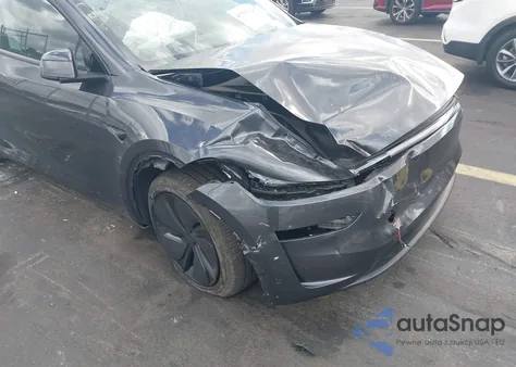 2026 Tesla Model Y Long Range Dual Motor All-Wheel Drive/Long Range Launch Series z USA, uszkodzony, nr VIN 7SAYGDEE7TA393964